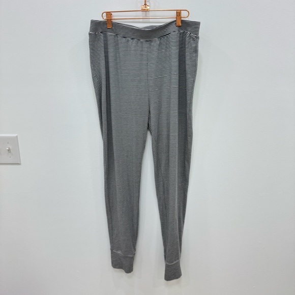 L.L. Bean Pajamas Jogger Pants bottom so soft & comfy tencel blend Sz XL stripe - Picture 1 of 5